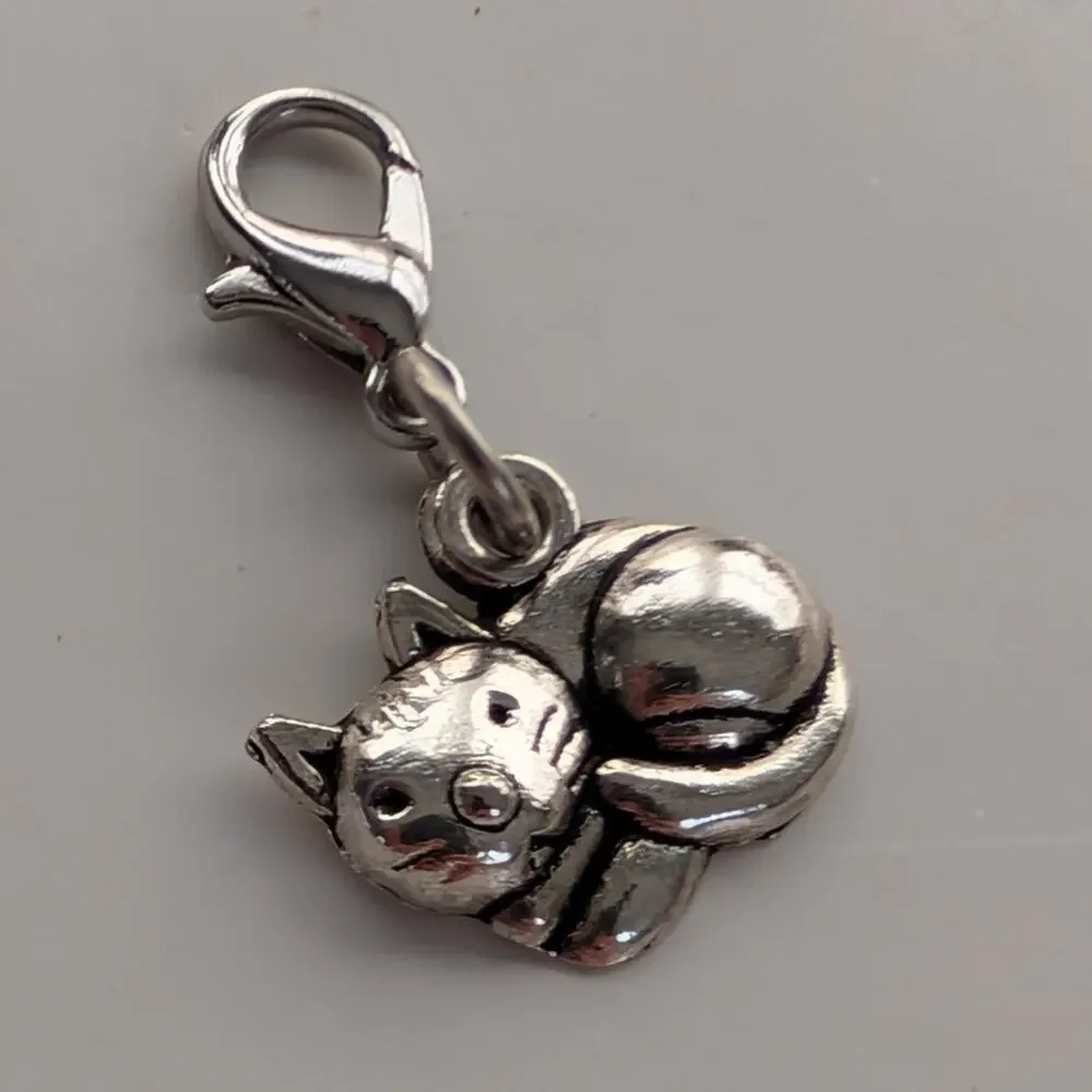 Vintage Silver Tone Collectible Cute Cat Kitty Mini Pendant Bracelet Charm - Picture 4 of 4